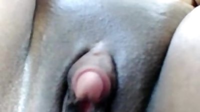 ebony cam cewek seksi tersentak off dia besar klitoris