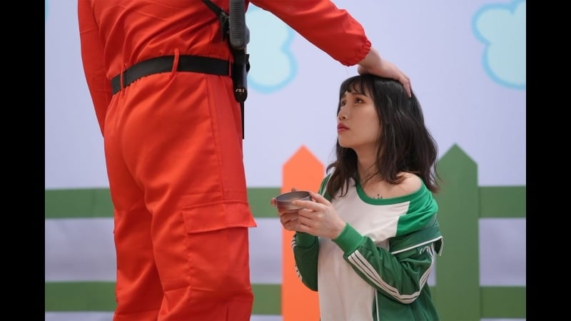 स्क्वर्ट गेम एपिसोड 2 / स्क्विड गेम पोर्न पैरोडी (रॉयल एशियन स्टूडियो) [रास 0108 आर] [अनसेन]