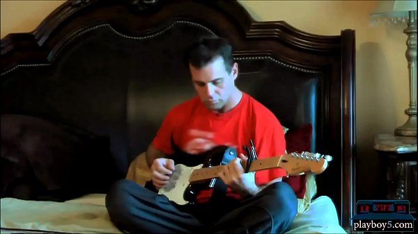 Pareja casada quiere probar el swing con otras parejas