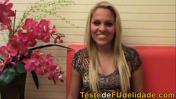 Ninfa safada adora fazer boquetes