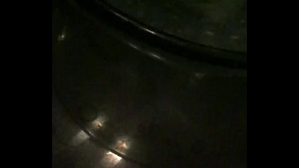 L'indiano Lund ka Maal... Video di sborrate al rallentatore.