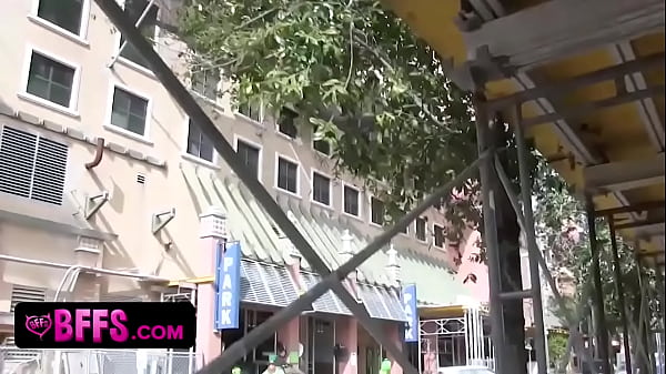 पार्टी किशोर डिक फैलाते हैं