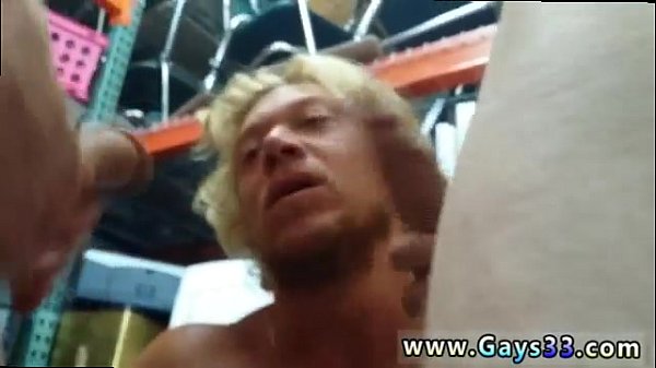 Khỏa thân hunks trong các vòi hoa sen và buff và hung hunks đồng tính Tóc vàng cơ bắp