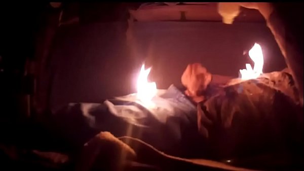 Lasst uns ein Feuer anzünden! - Ich habe mich selbst angezündet, um OMFG zu verlassen!