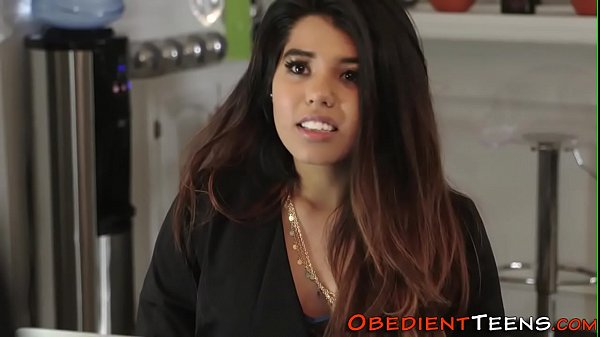 Gli adolescenti obbedienti affrontano il brivido