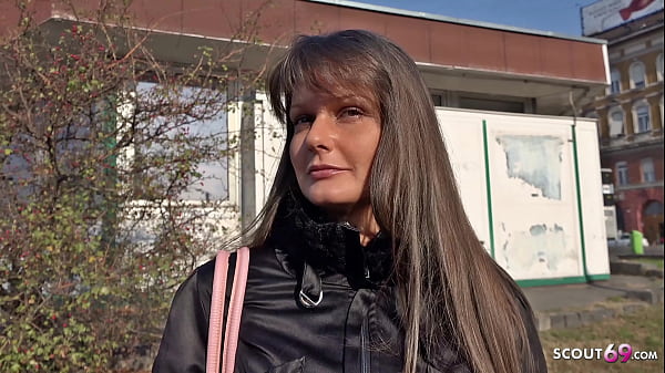 GERMAN SCOUT - ANAL SEX für Teen Victoria bei einem echten Casting