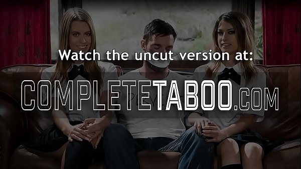 Il gotico adolescente tabù martellava