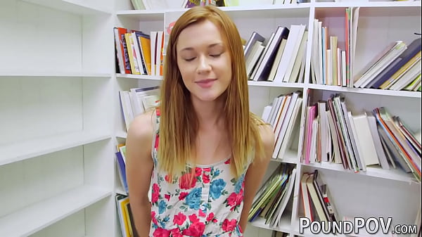 La jugosa adolescente pelirroja Alaina Dawson follada en POV