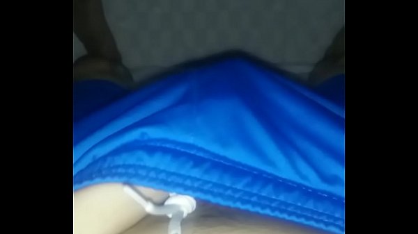 rieb seinen Schwanz, bis er ejakulierte