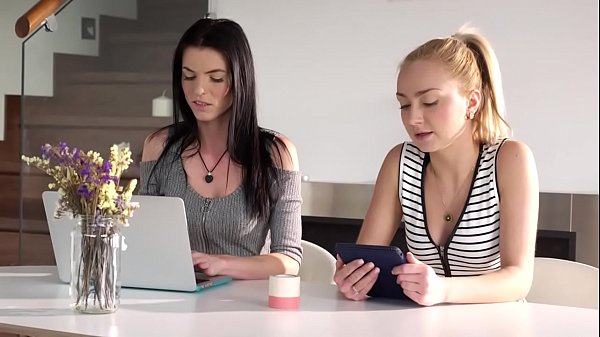 Victoria Puppy hat Gefühle für Eileen Sue