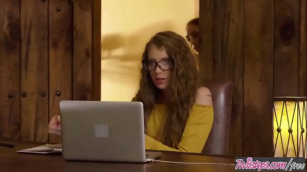 When Girls Play - (Elena Koshka, Lilly Hall) - Một câu chuyện nhập vai - Twistys