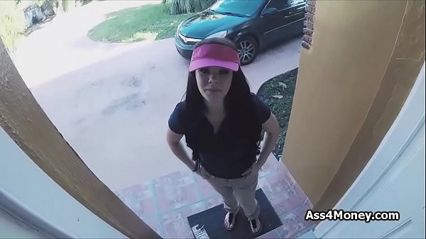 Livraison de pizza et de pipes pour de l'argent