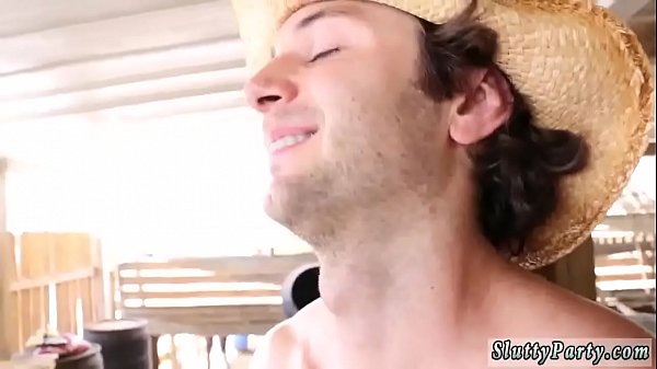 Danse sexy teen gros seins Farm Girls