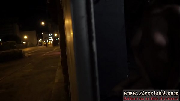 Extreme öffentliche Pisse 20 JoJo Kiss ist pleite und allein, Schatz mit rauchigen Augen