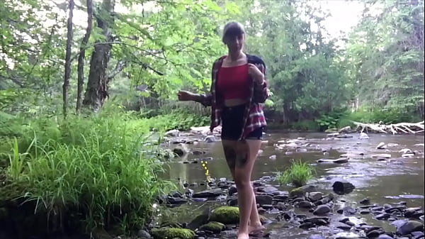 Lẻn đi thủ dâm