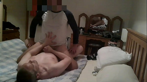 Crudo e reale, allevato due volte, un ragazzo polacco formidabile