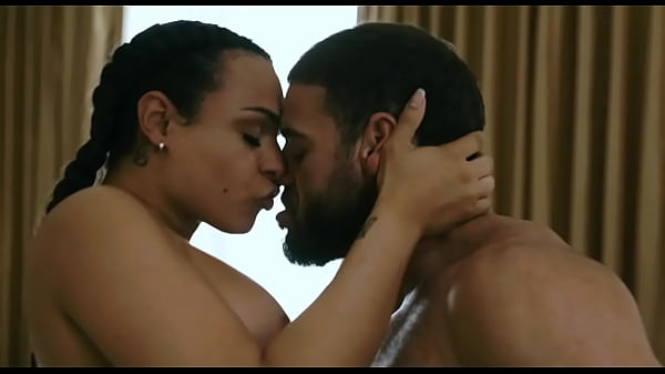 हॉट ट्रांस ईवा मैक्सिम को सौतेले पिता द्वारा चोदा जाता है