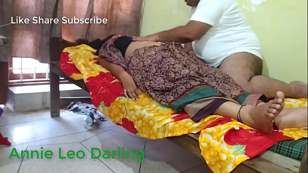 कामुक किशोर किशोर वीडियो देखें