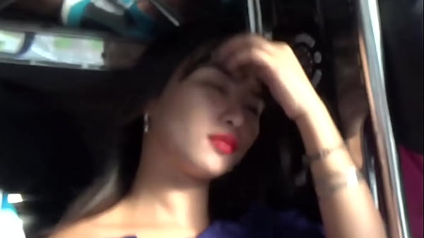 Mollige wilde asiatische Nutte liebt es, Liebe zu machen