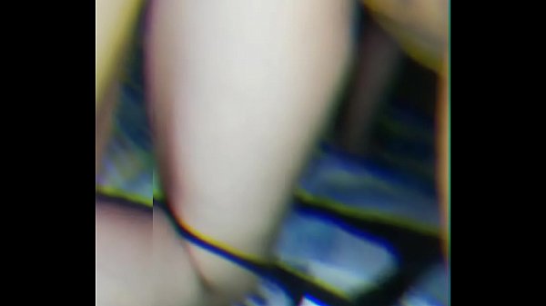 उसने मुझे एक वेश्या की तरह चोदा और मेरी गांड तोड़ दी, कितना दर्द हुआ!!