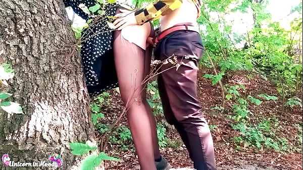 Sexy Teen Deepthroat und Dogging Cock Boyfriend im Wald