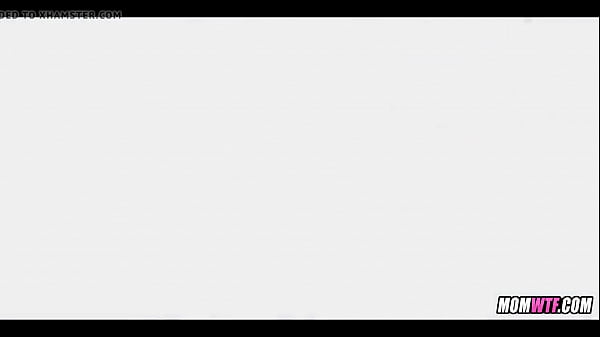 Die ausgehungerte Oma wird endlich gebumst!!!