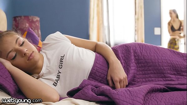 WebYoung Bạn gái 18 tuổi nghịch ngợm của tôi lẻn vào cái kéo