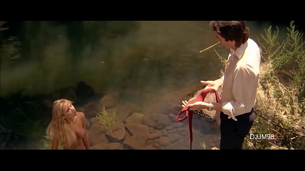 Teen teen enjoys herself Video