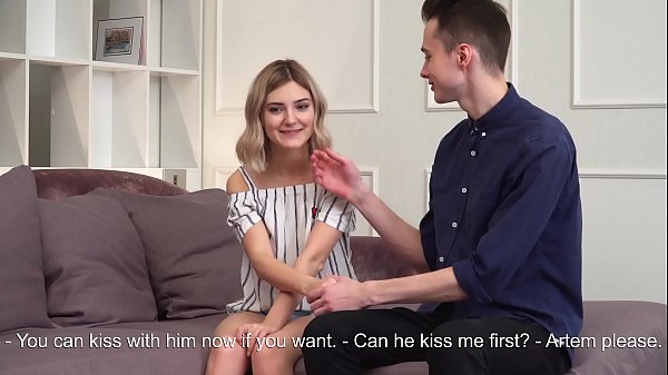 Tieny Mieny deflorazione hardcore