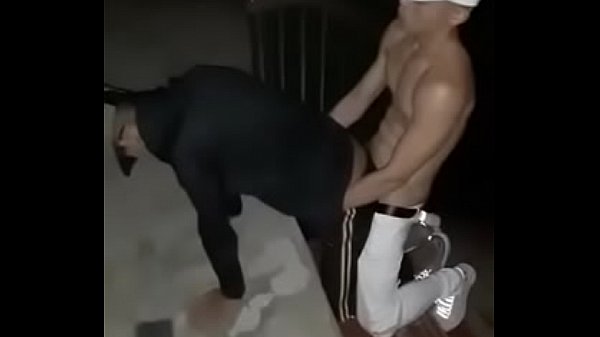 Se baiser sur le viaduc