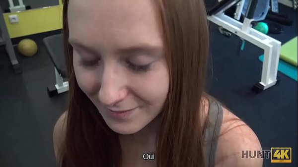 Sexy Teen Girl vergnügt sich im Teenageralter