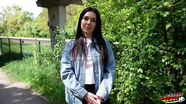 हॉट क्यूट टीन टीज़ - ब्लोजॉब