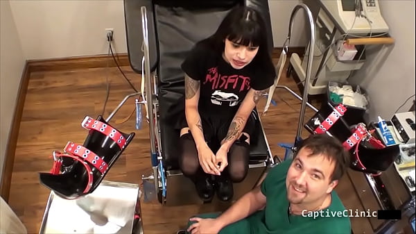 La piccola troia di papà - Giuda