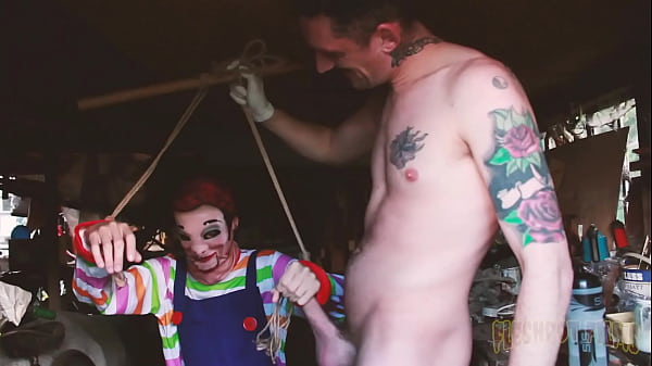 đáng yêu thiếu niên cô gái thích mình trong vụng về