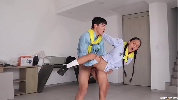 Latina Teen poses - sensual