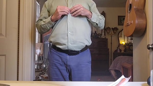 Stuffguy #10 Chơi đùa và tiểu tiện sau giờ làm việc (và cả việc vuốt ve con cặc nữa!)