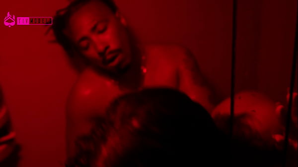 Girl enjoys BIG BLACK COCK in the shower!