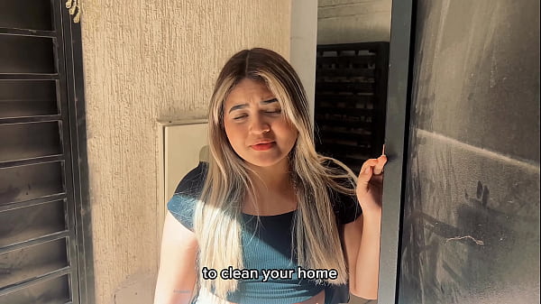 Linda Jovem se diverte