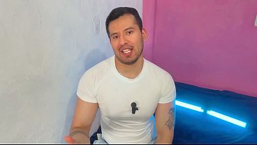 ¡El joven Alba&ntilde_il pre&ntilde_a vergonzosamente el culo de su pareja Alba&ntilde_il a pelo en la casa en construcción! historia sexual