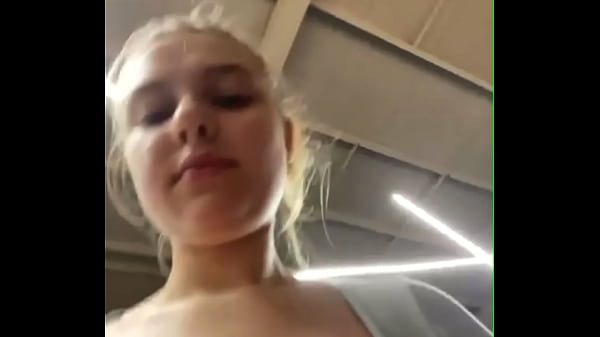 पहली बार डबल प्रवेश. बड़े लंड के साथ गुदा मैथुन