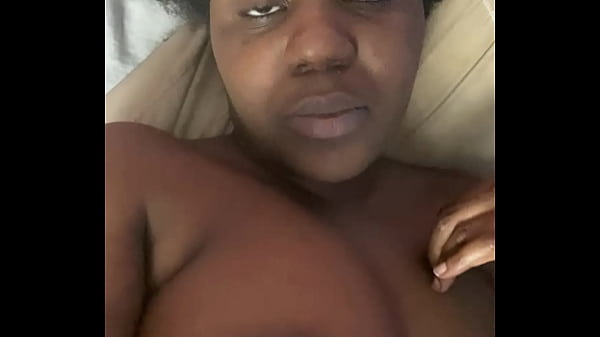 Responder a comentarios malos como creador de contenido de la industria para adultos/estrella porno.