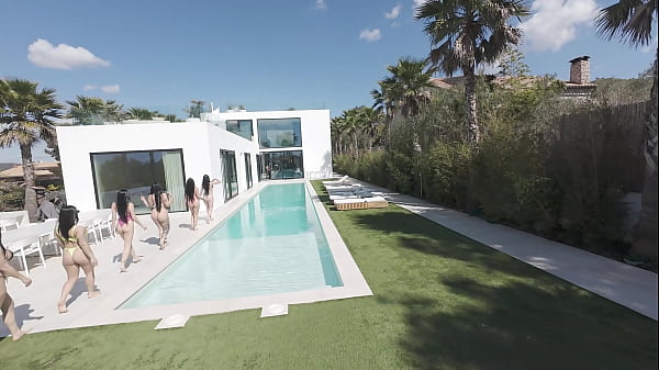 Beautiful Teen has fun blonde