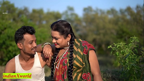 एमेच्योर किशोर स्ट्रिप्स - भव्य