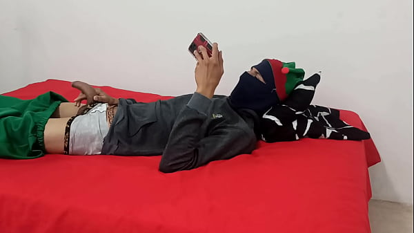 पतली पतली बड़ी गांड लैटिना लंड ब्रेकर द्वारा छीन ली गई