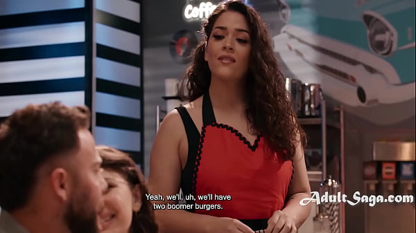 Qui a besoin d’un milkshake quand on peut se faire secouer une bite sournoisement sous la table ?