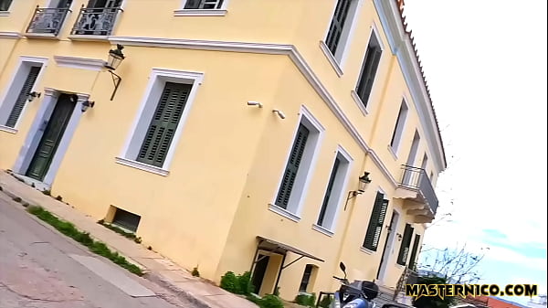 तंग किशोर गधा छुट्टी पर विशाल मुर्गा द्वारा गड़बड़ हो जाता है!!! | सेक्स व्लॉग