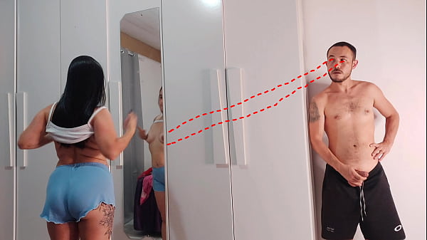 Exotic Teen shows off - gorgeous