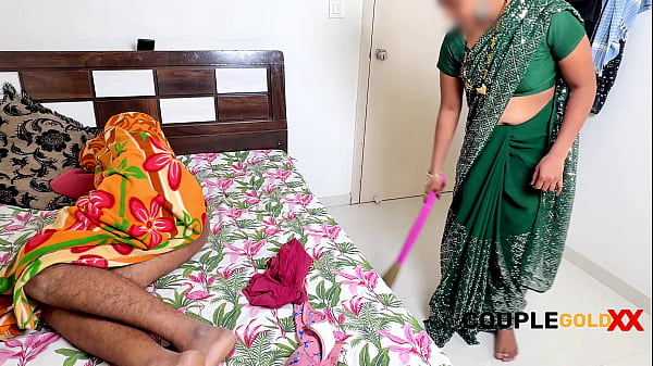 Komal fucked me twice in the morning, now this maid came from above and fucked me, will you break the ground?