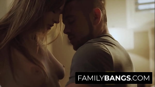 FamilyBangs.com ⭐ Bellezza triste che si consola con il fidanzato della sorella, Ashley Lane, Dante Colle