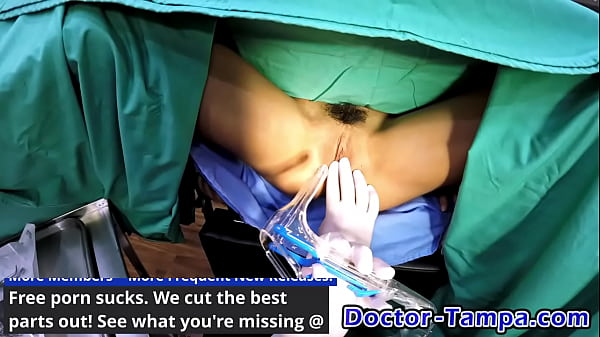 Trở thành bác sĩ Tampa, đặt mỏ vịt và ống thông vào Aria Nicole khi cô ấy trải qua &quot_Thủ tục&quot_ để được khử trùng tại Doctor-TampaCom